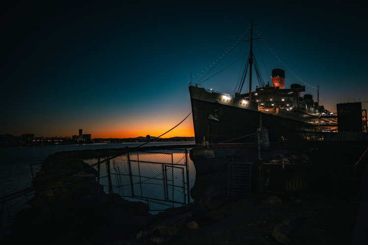Queen Mary, 6am